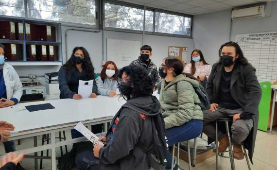 Visita al Laboratorio certificado de Control de Calidad USACH 1