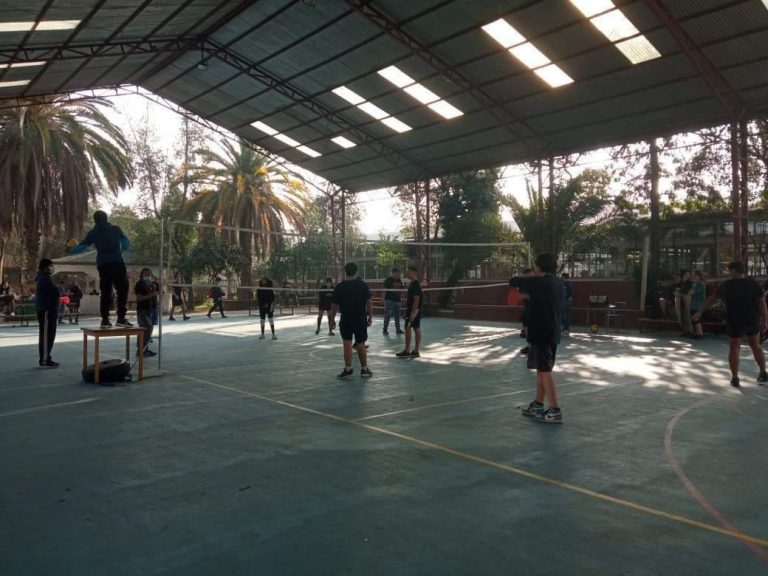 Encuentro deportivo de vóleibol INSUCO