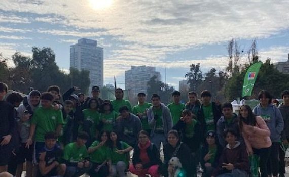 Estudiantes de CETCHILE en corrida escolar Milo 2023