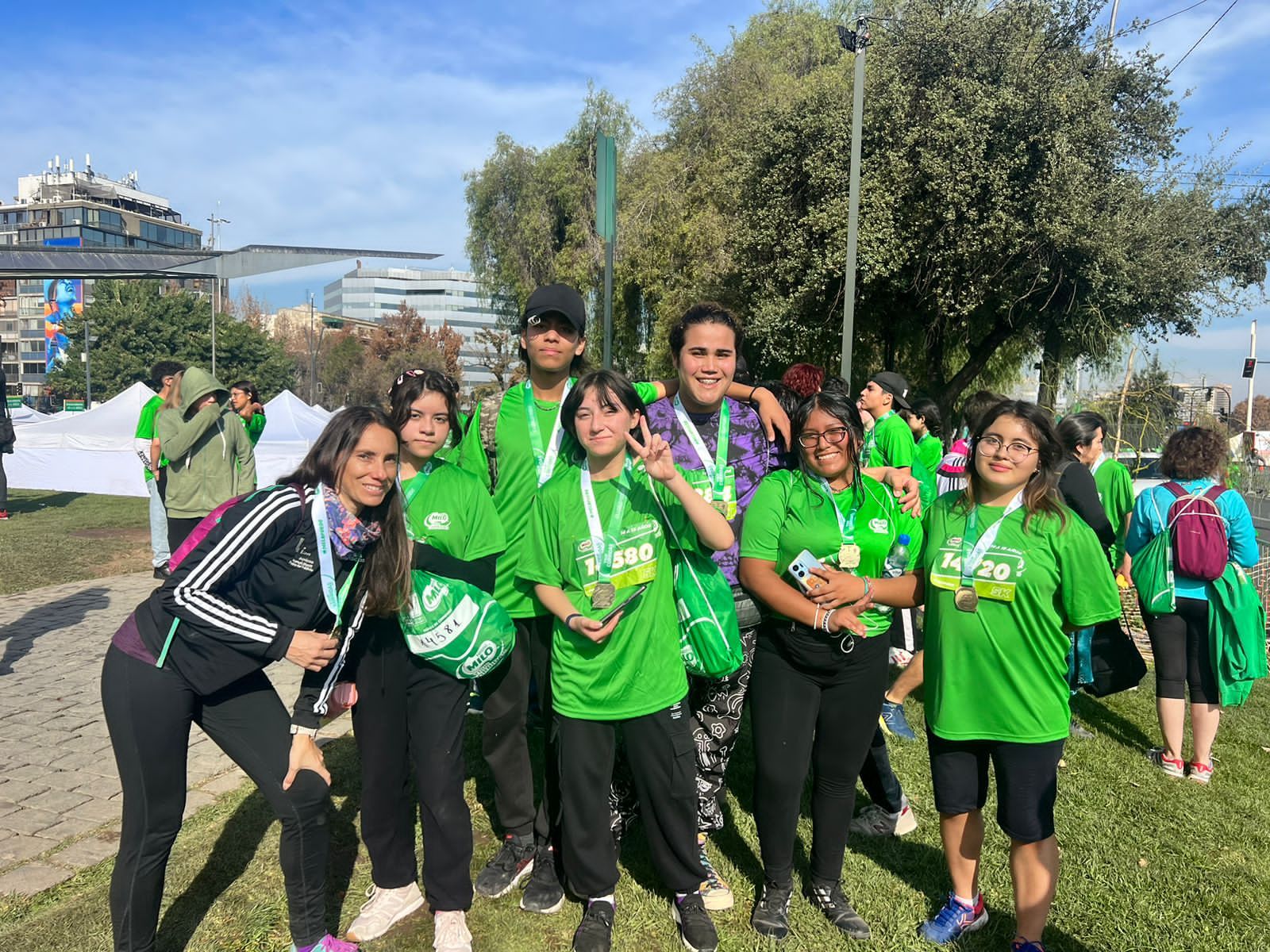 Estudiantes de CETCHILE en corrida escolar Milo 2023