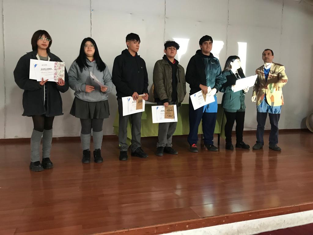 Premiación estudiantes destacados y destacadas del primer semestre