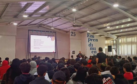 CET Chile realizó con éxito su Primer Seminario Tech 2025: Un Impulso a la certificación y la IA para estudiantes